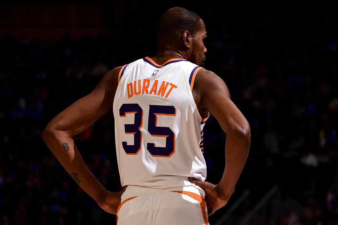 AIYOUXI-比赛规则变更首场状态出色，阿森纳观众沸腾！，杜兰特重返赛场气势如虹延续-AIYOUXI