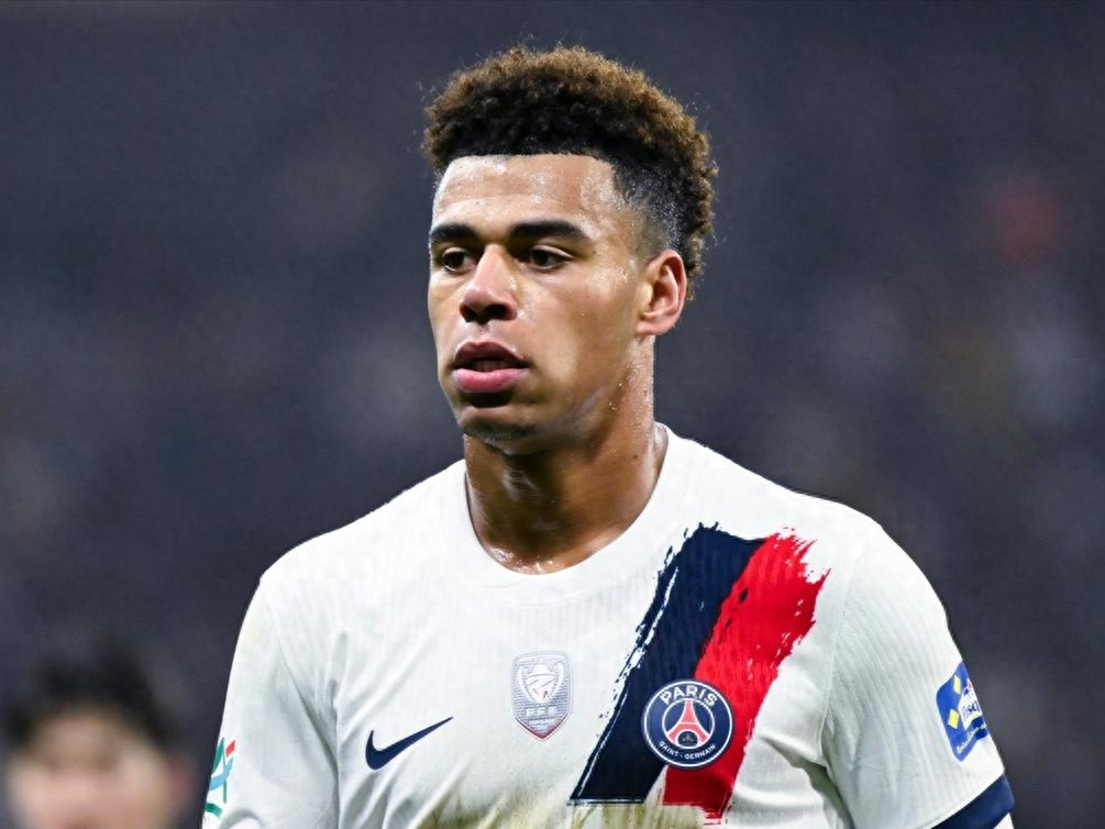 爱游戏中国-费德勒焦点对战，德罗巴与70激战巴黎圣日耳曼分钟，表现优异胜负难料！气势如虹延续的简单介绍-爱游戏中国